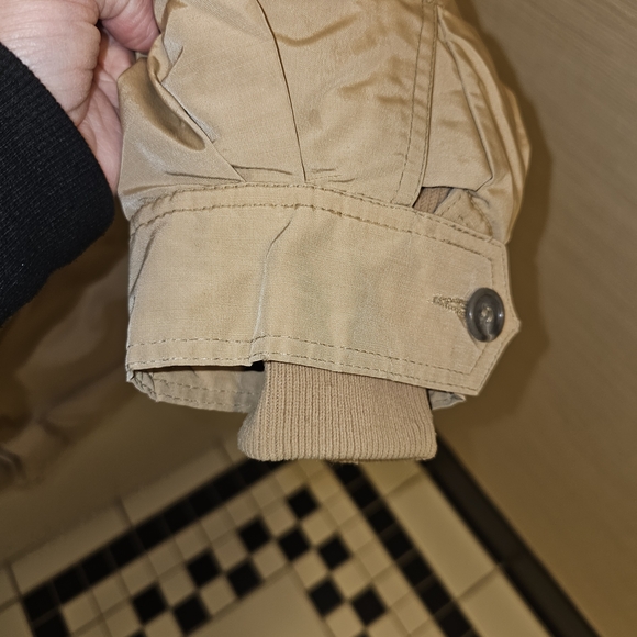 Eddie Bauer Blizzard Proof Tan Puffer Jacket with Faux Fur Collar 1962 - Picture 5 of 13